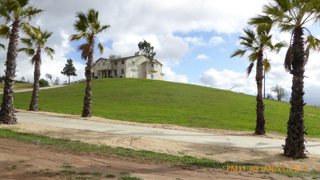 Mansion On The Hill Let 4 Rooms, 5Th Cost Extra Sage 외부 사진