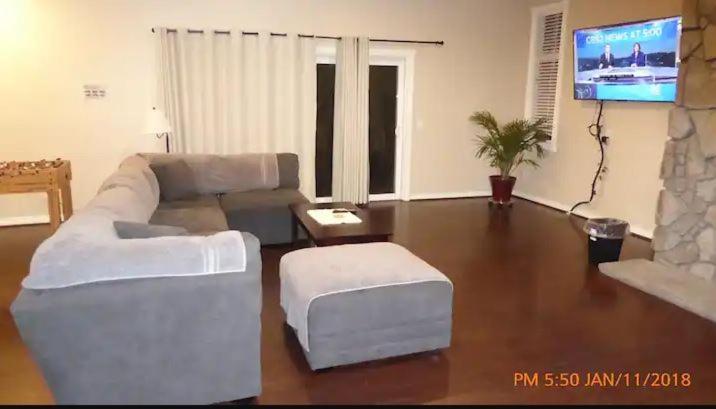 Mansion On The Hill Let 4 Rooms, 5Th Cost Extra Sage 외부 사진